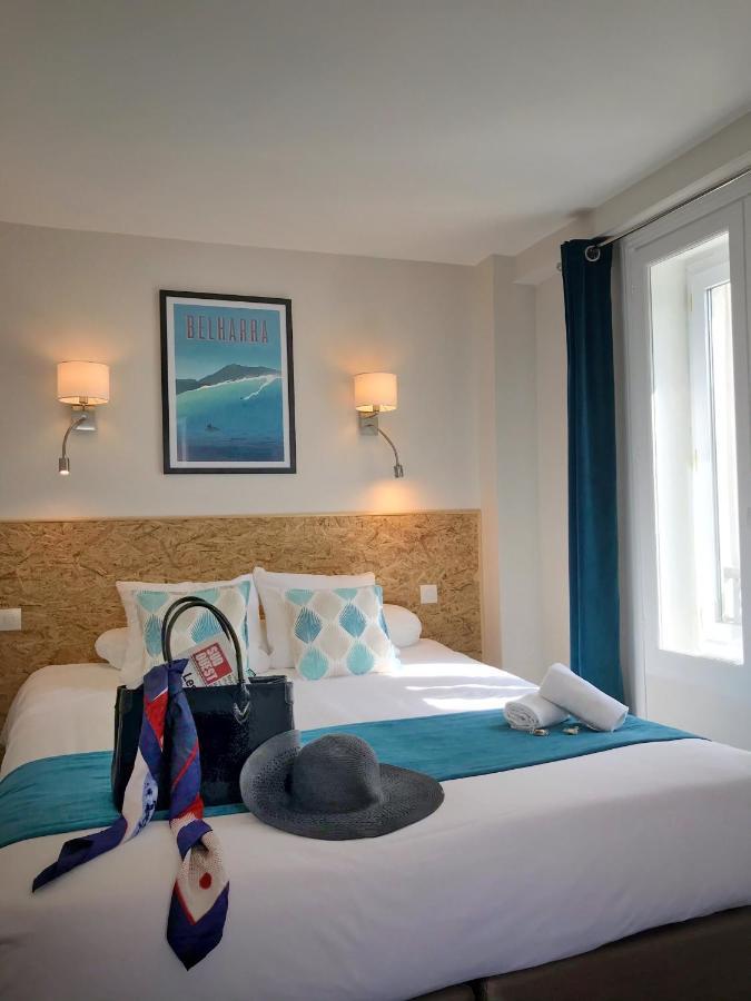 Un Hotel Sur Le Port Ла Рошел Екстериор снимка